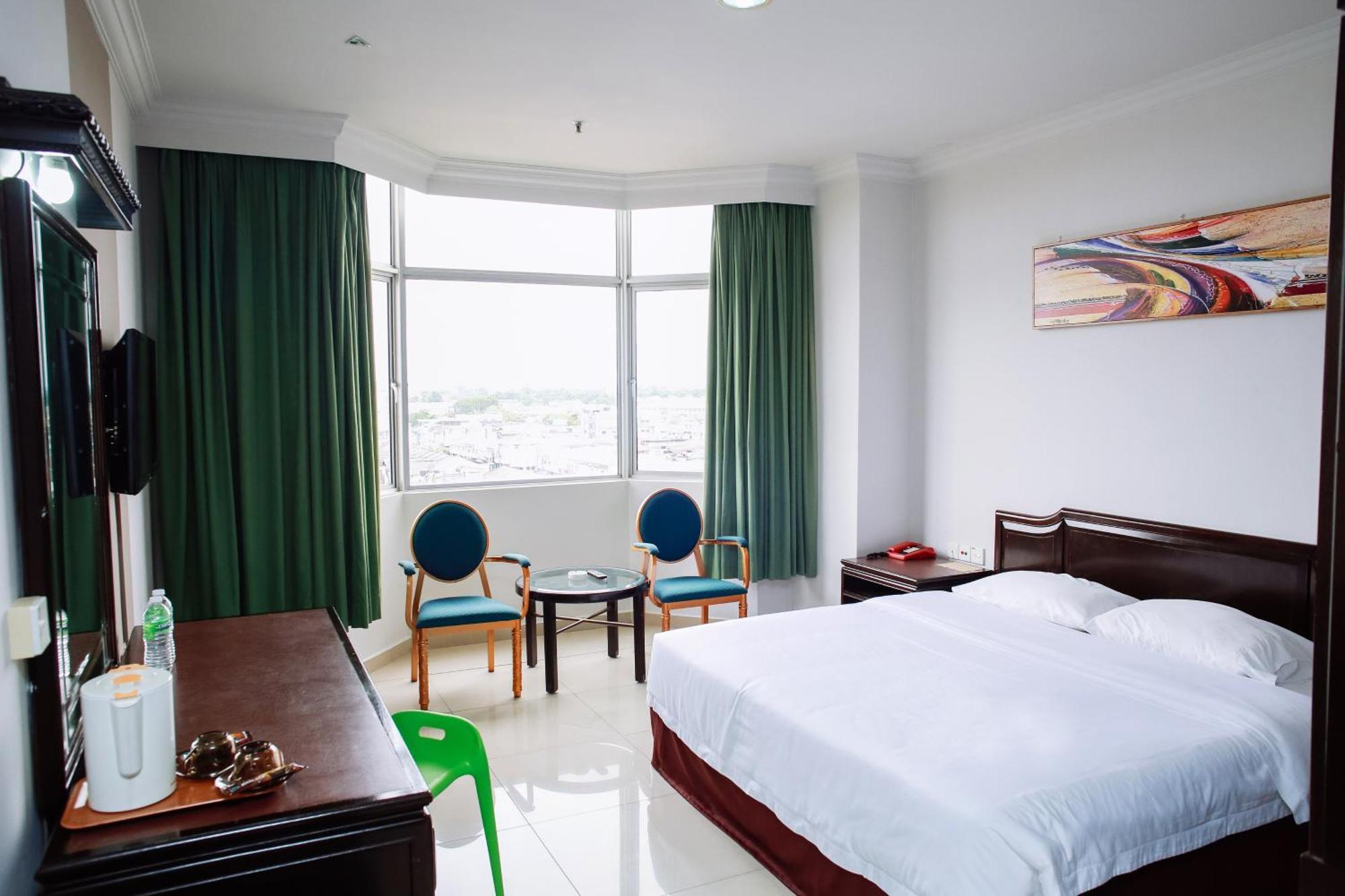 Hotel Green Park Temerloh Exterior photo