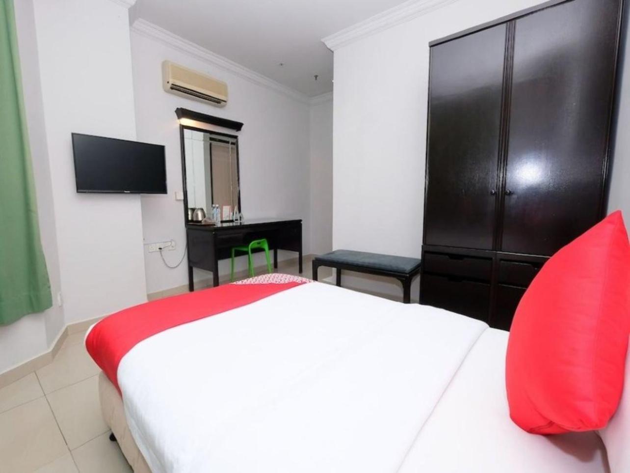 Hotel Green Park Temerloh Room photo
