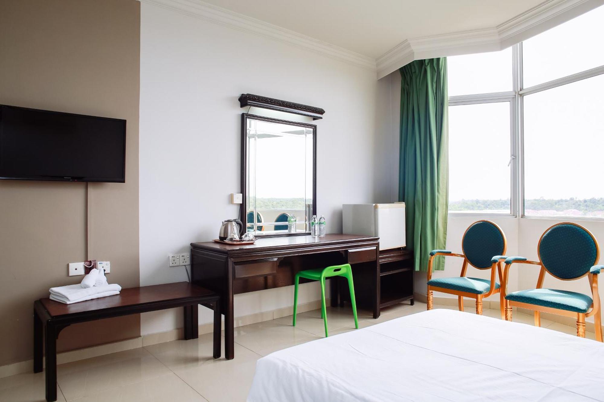 Hotel Green Park Temerloh Exterior photo