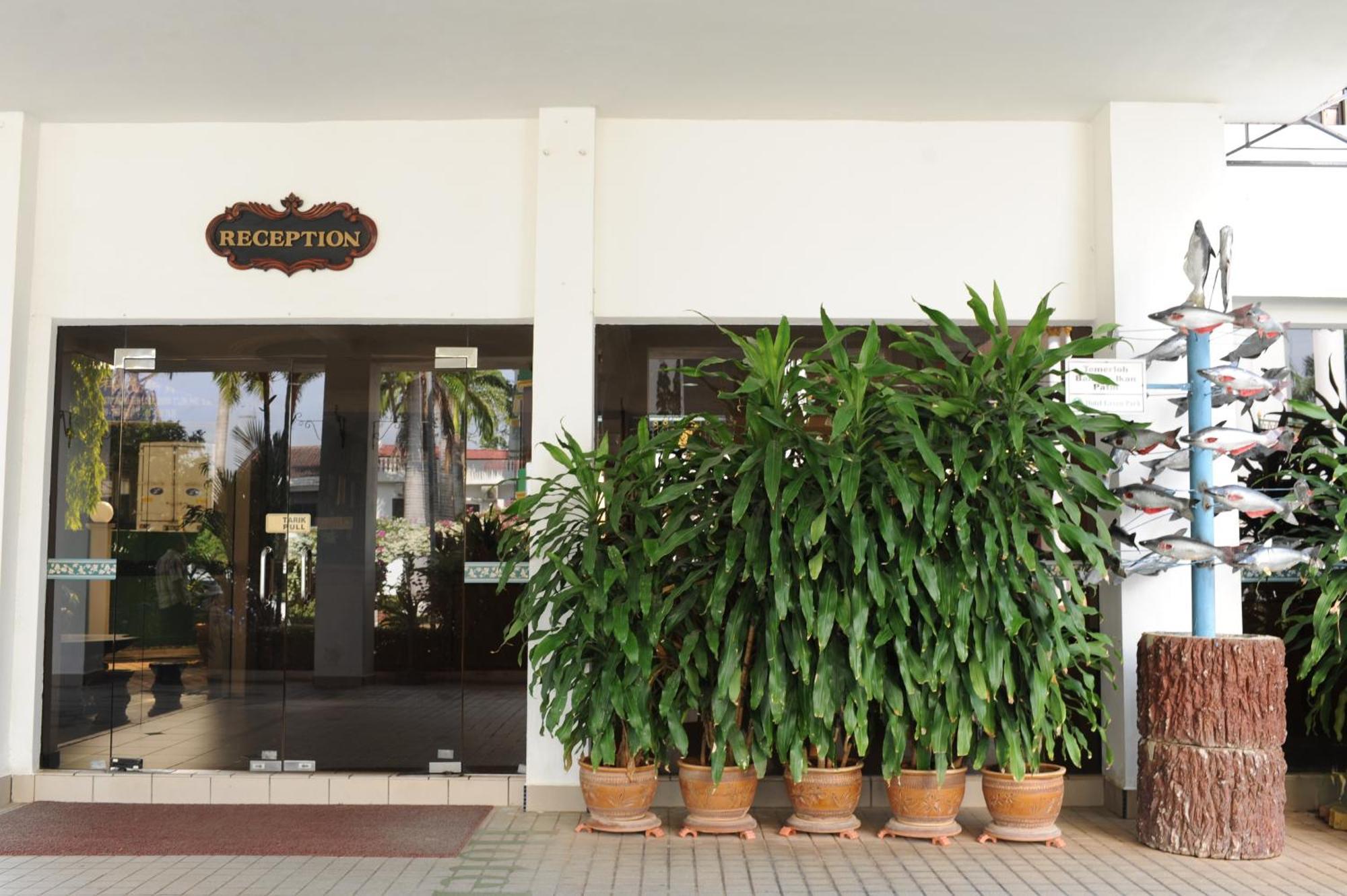 Hotel Green Park Temerloh Exterior photo
